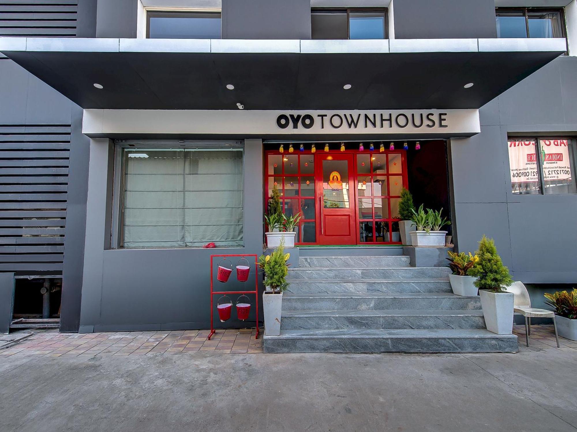 Hotel Oyo Townhouse 048 Hadapsar Phursungi Zewnętrze zdjęcie