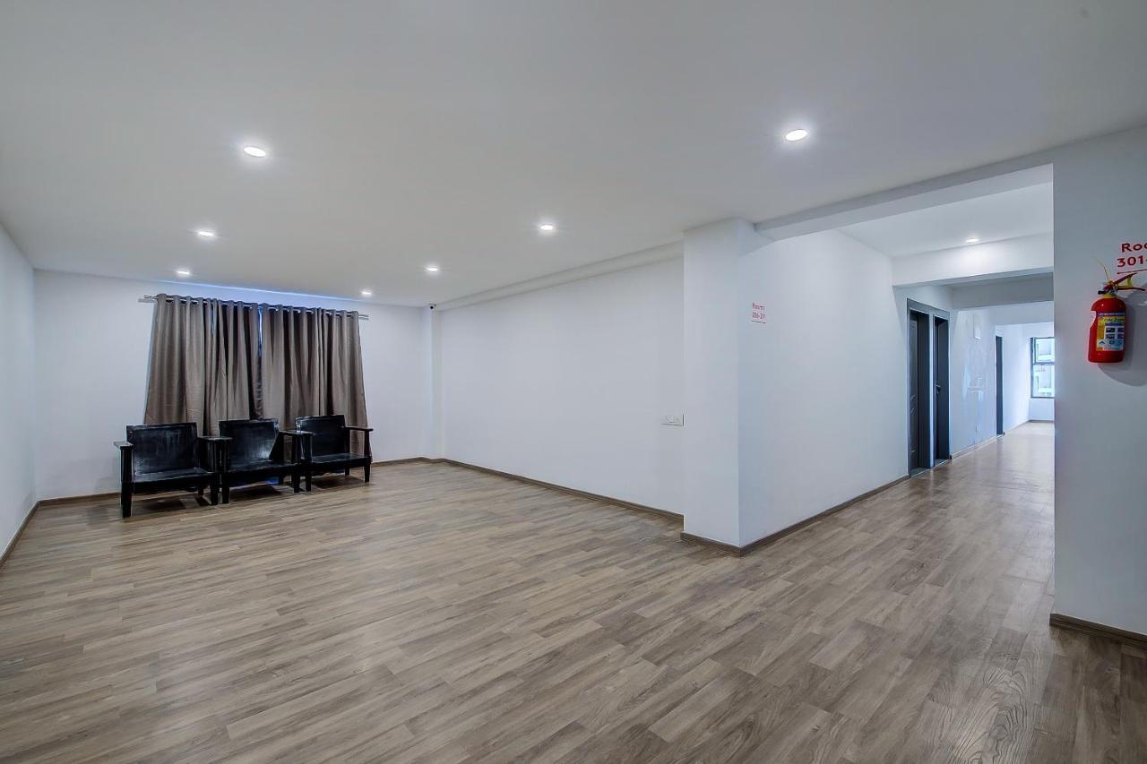 Hotel Oyo Townhouse 048 Hadapsar Phursungi Zewnętrze zdjęcie